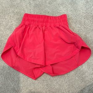 LuLulemon lipgloss track runners